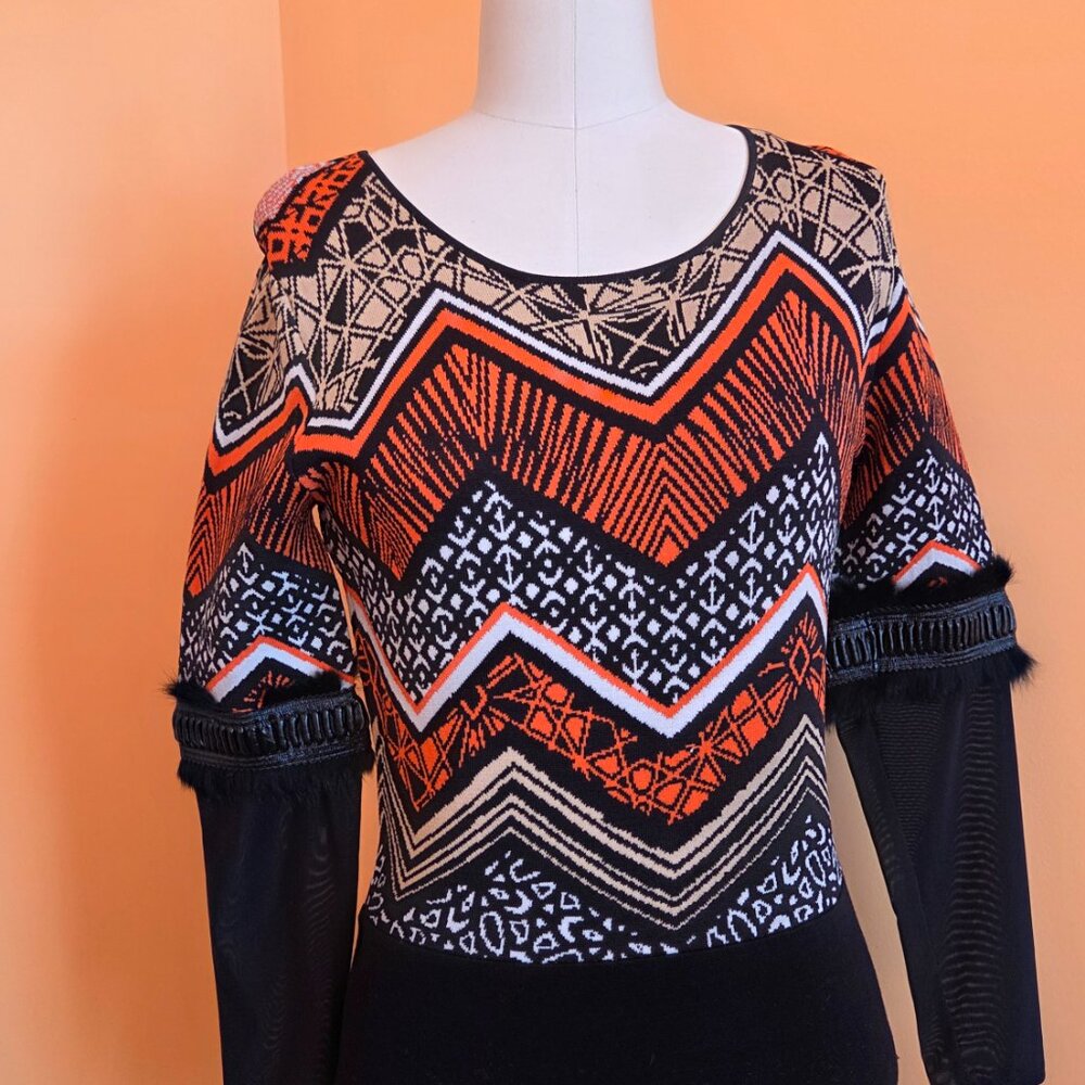 Sweater - Picture 2 of 6
